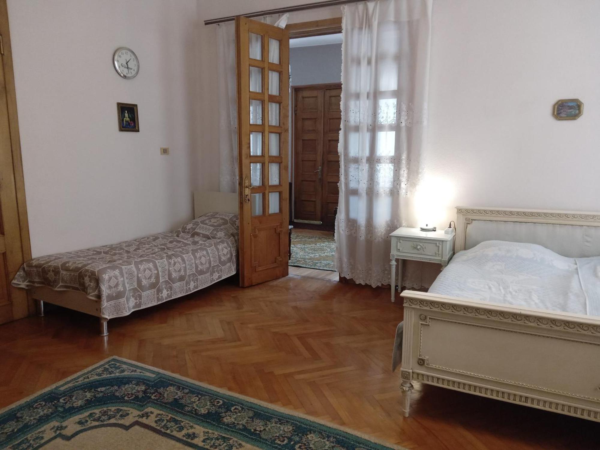 Tilda&Matilda Bed & Breakfast Kutaisi Exterior photo